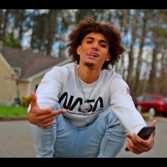 Meet your Posher, Giovanni - Picture 2 of 3